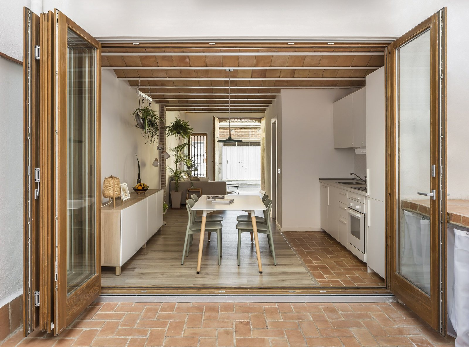 Casa Cabanyal. Reforma. Arquitectos Valencia. Nodopía. Puertas plegables